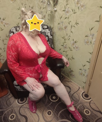 Опытная, креативная и всегда готова подарить незабываемое удовольствие. 💋 Со мной ты окунешься в мир ярких эмоций и наслаждения. Мне нравится узнавать новое и экспериментировать в сексе. Умею удовлетворить самые сокровенные фантазии. 😈 Фото настоящие, откровенные и сексуальные. Атмосфера комфорта и непринужденности гарантирована. 🌹 Читай мои отзывы и ты узнаешь, как мои клиенты наслаждаются мной. Приглашаю в гости, я живу в Москве, Москвы в самом центре. 💕 Доверься мне, позволь себе стать волшебным моментом в моих нежных объятиях. 💫 Рената